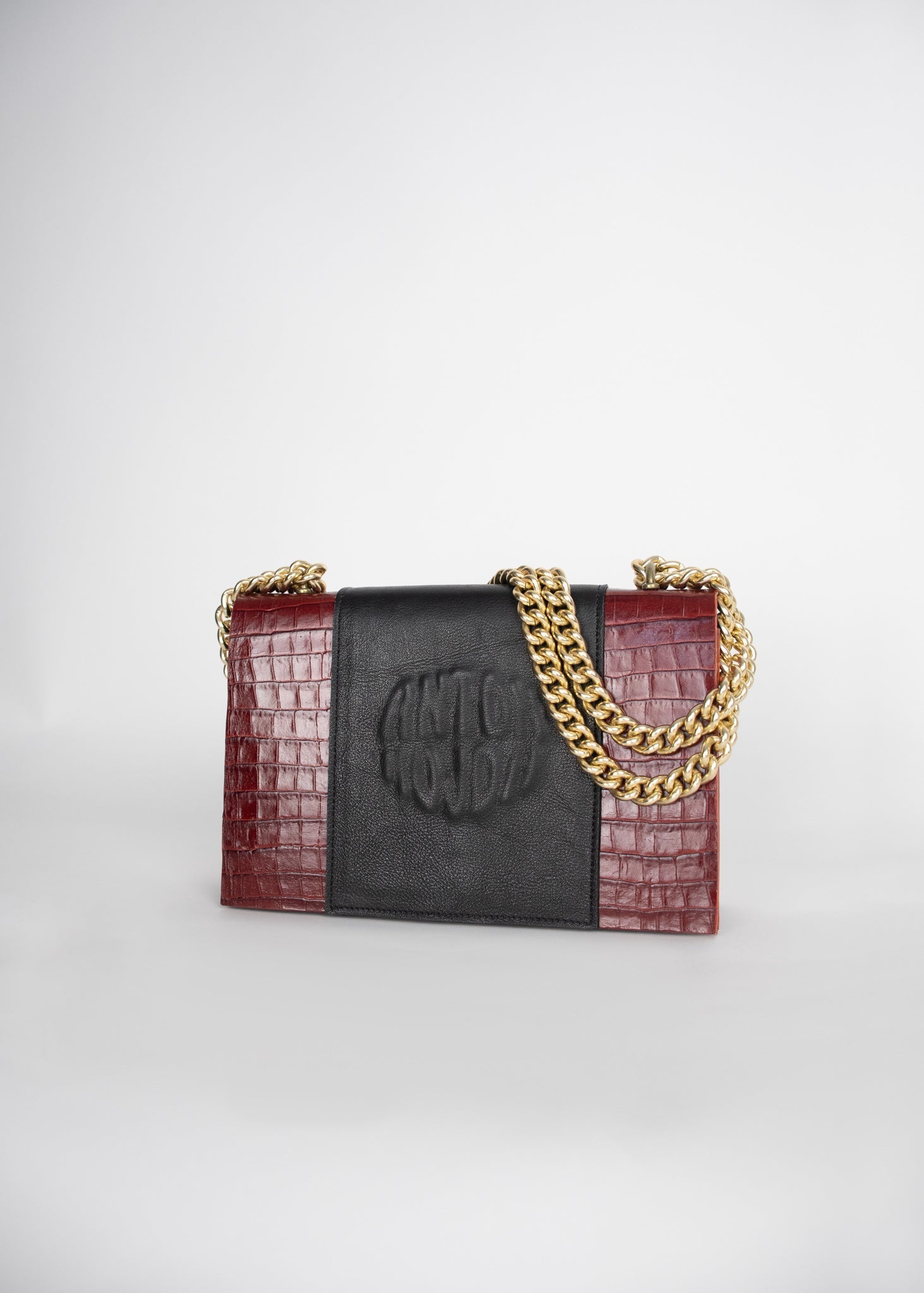 The Valise - M