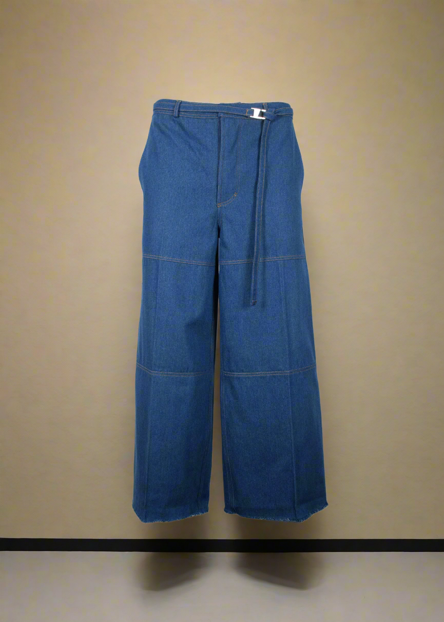 Wide-Leg Jeans