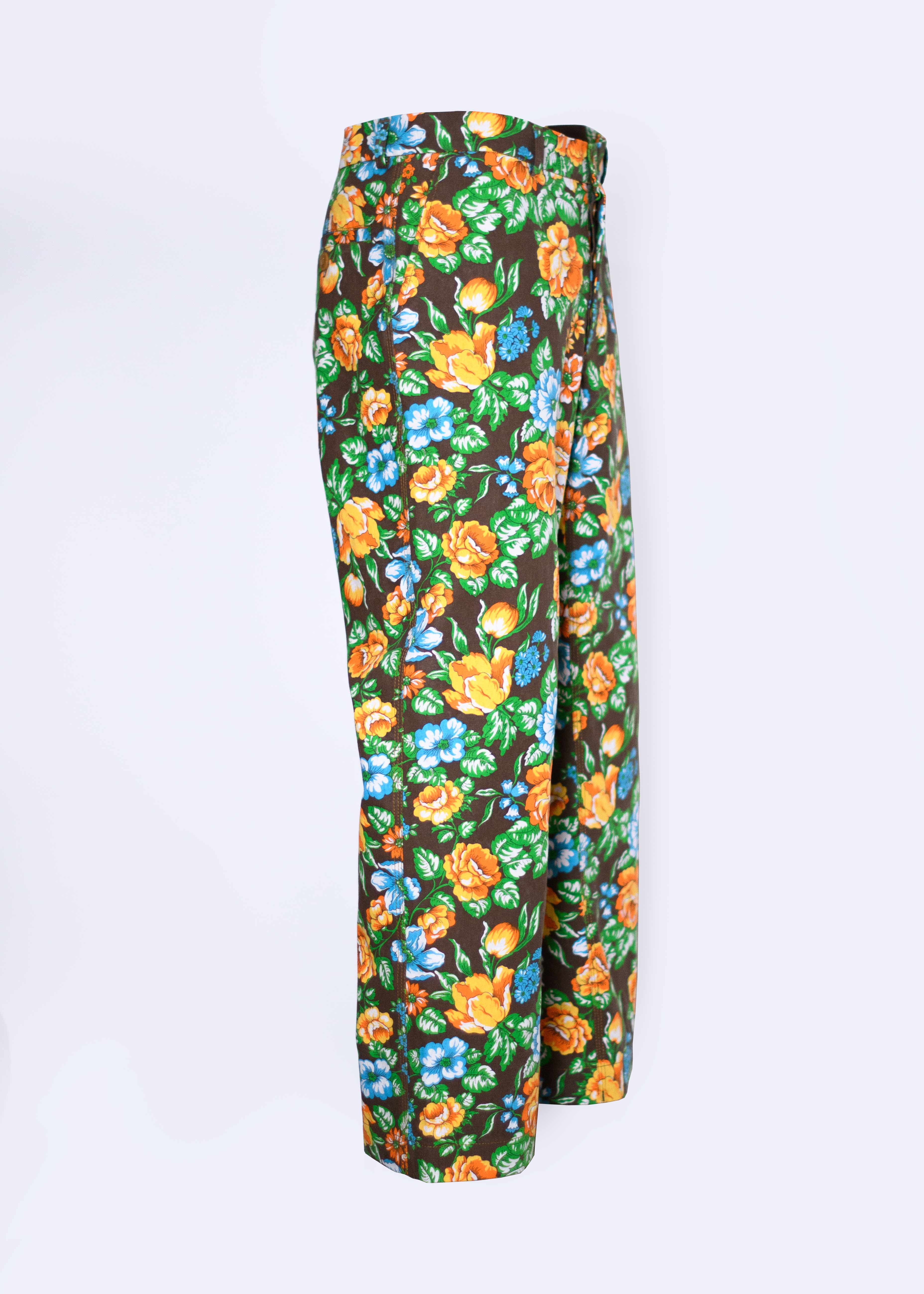 Flora Chinos