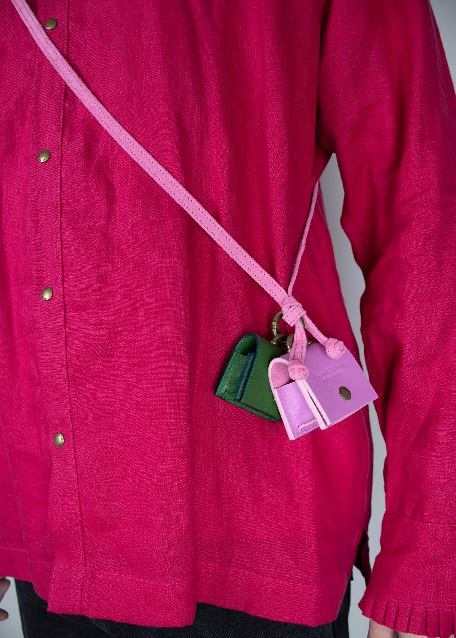 Airpods Pro Case ANTON HOJDA | Official Store