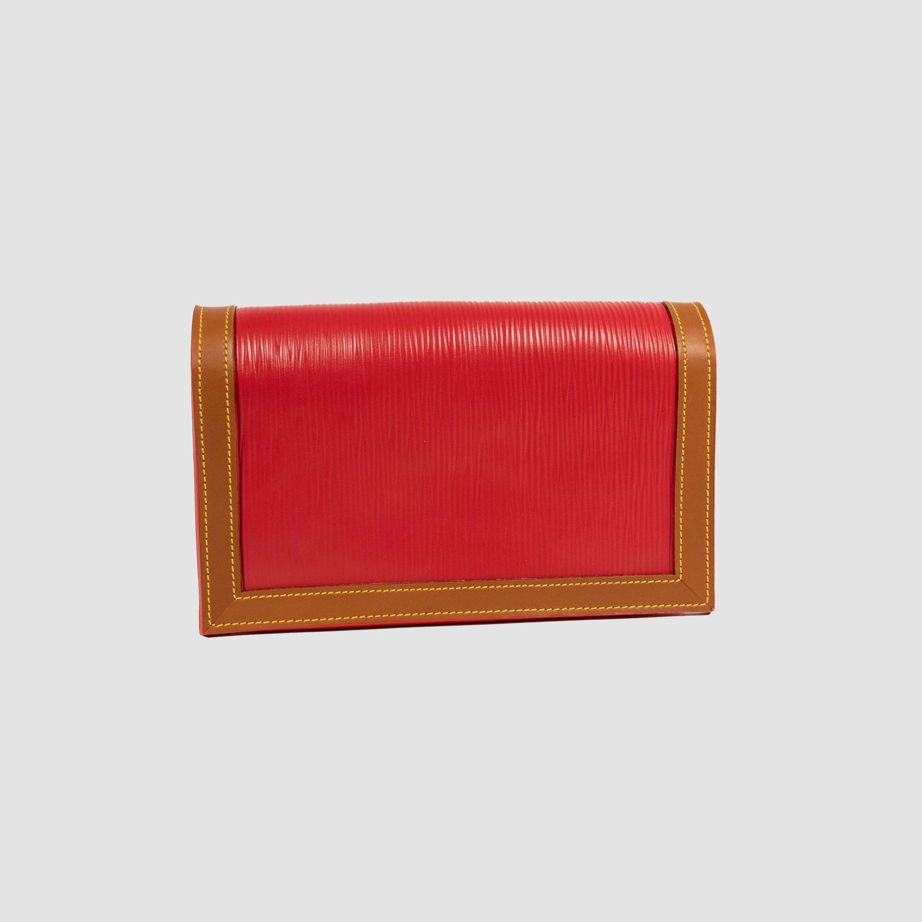 The Valise - M